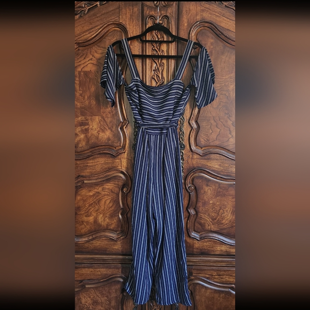 NWOT Dee Elly Elegant Blue and White Striped Jumpsuit with Drop Sleeves